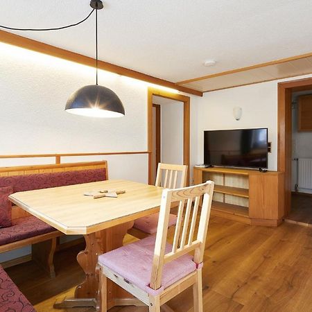 Ederbergl Apartment นีเดอเรา ภายนอก รูปภาพ