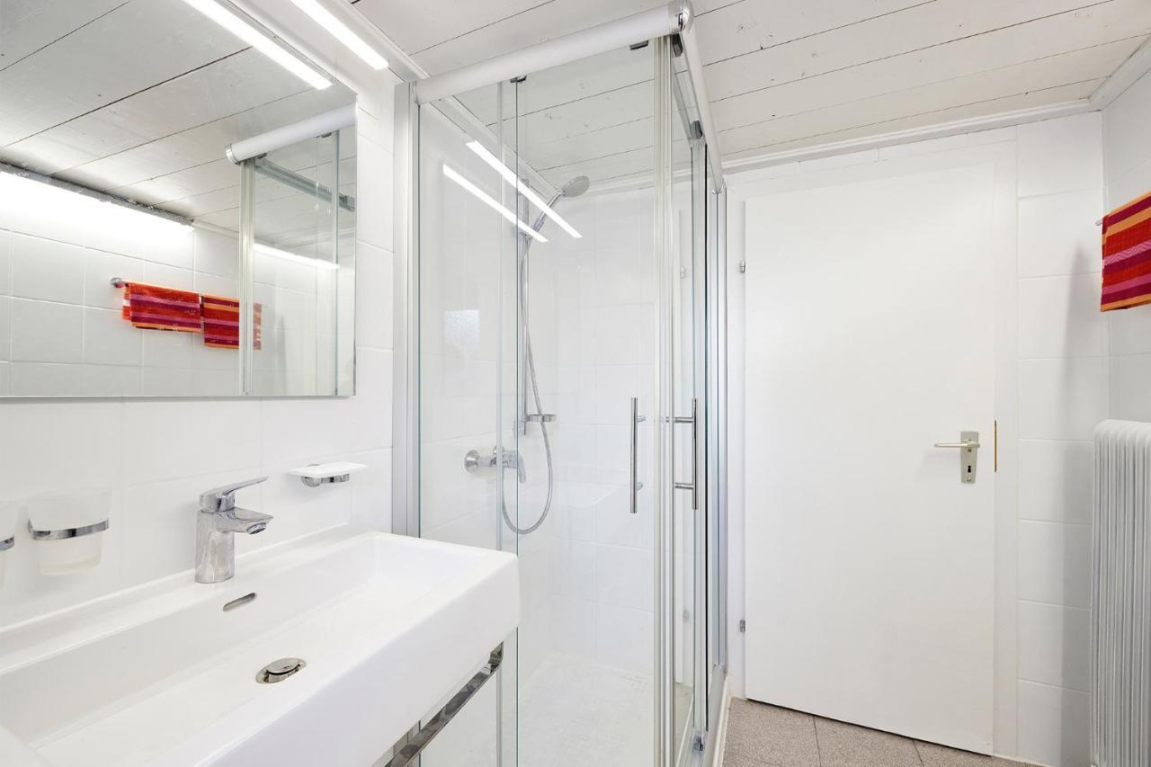 Ederbergl Apartment นีเดอเรา ภายนอก รูปภาพ